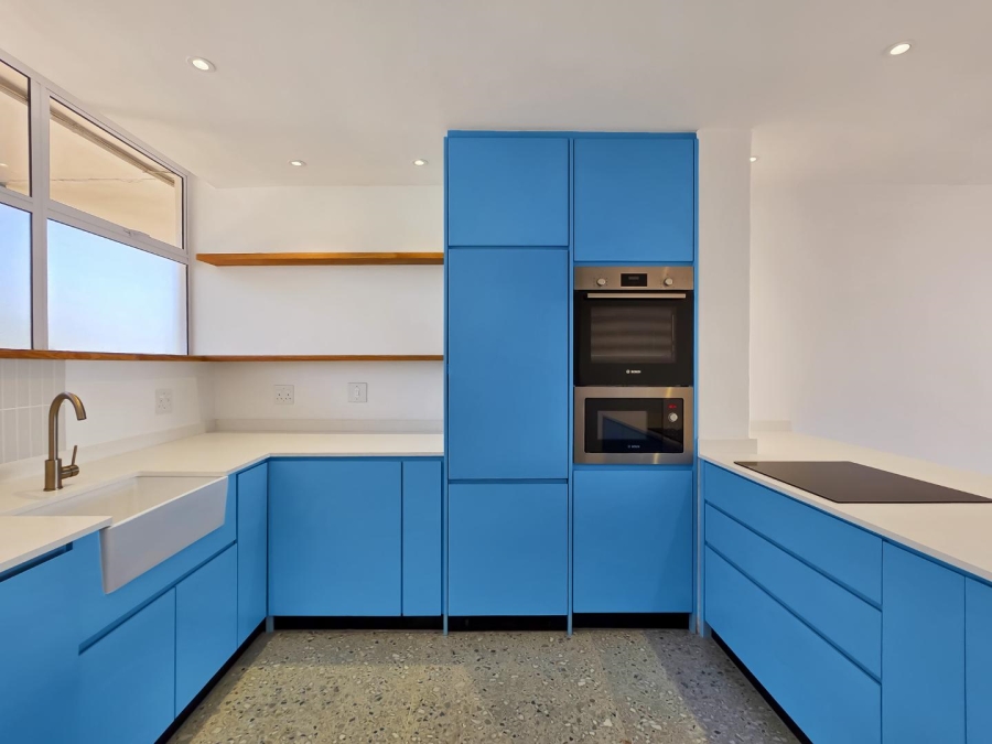 To Let 2 Bedroom Property for Rent in Green Point Western Cape